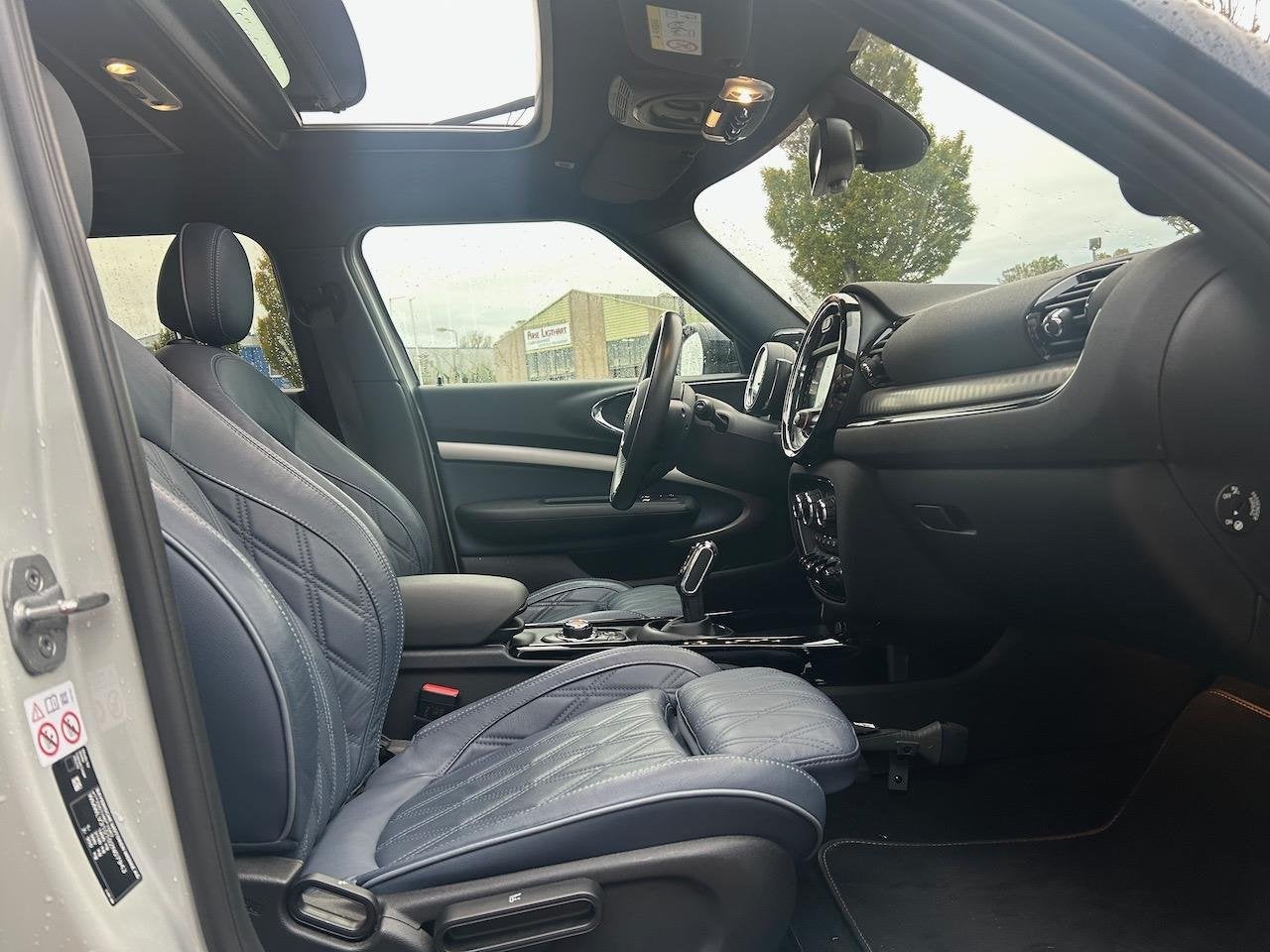 Mini Mini Clubman 1.5 Cooper Richmond Park Edition AUT|PANO!, 12 maanden, Gebruikt, 19 km/l, 3 cilinders