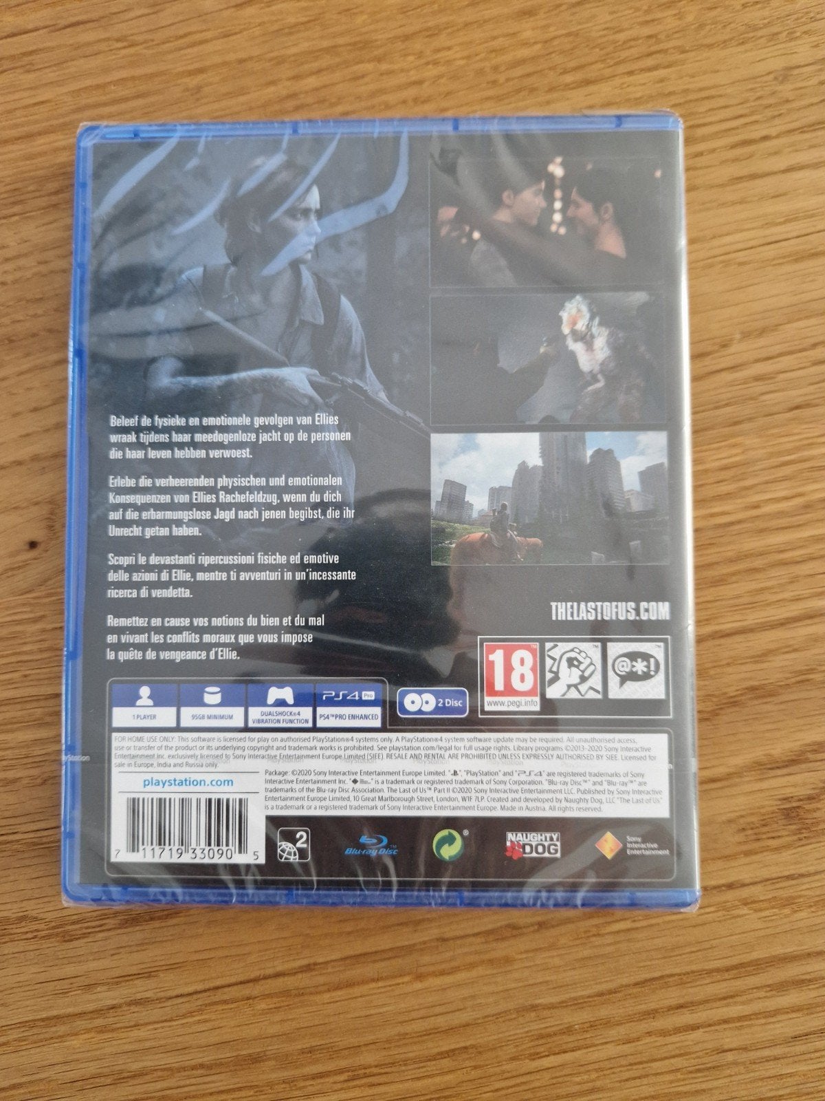 Foto 2 van OPHALEN The Last of Us Part II PS4 - Nieuw in folie