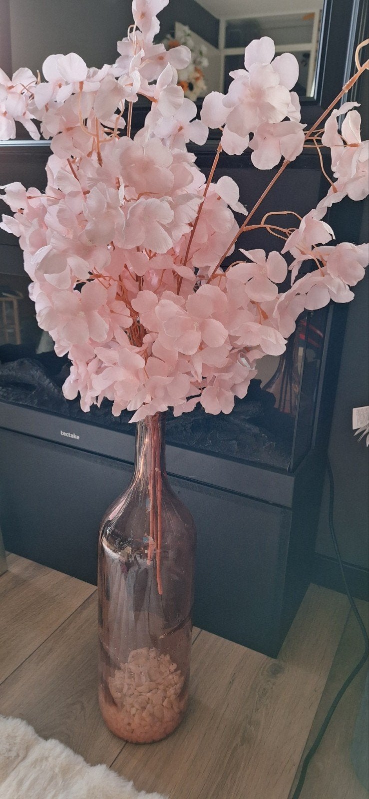 Roze vaas met bloesemtakken en decoratieve steentjes, Ophalen, Gebruikt, Inclusief decoratie, Glas