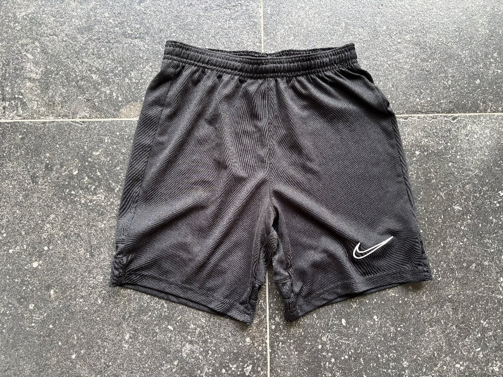 Sportbroekje Nike 134, Sport- of Zwemkleding, Ophalen of Verzenden, Zo goed als nieuw, Nike