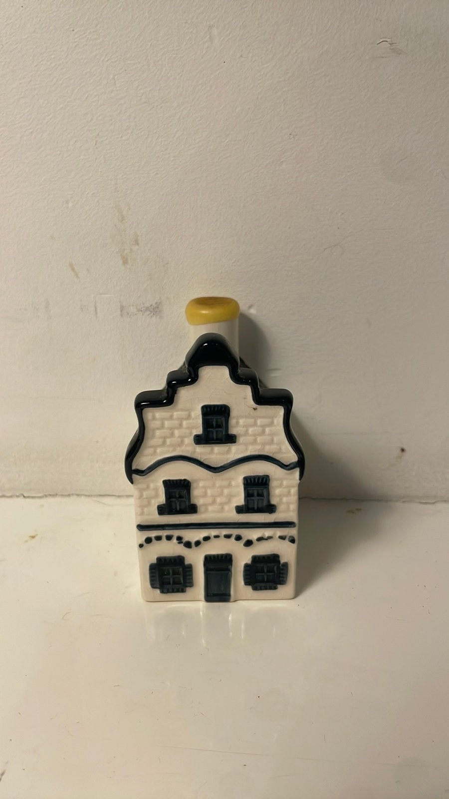 Klm huisje nummer 1, Verzamelen, KLM Huisjes, Ophalen of Verzenden, Zo goed als nieuw
