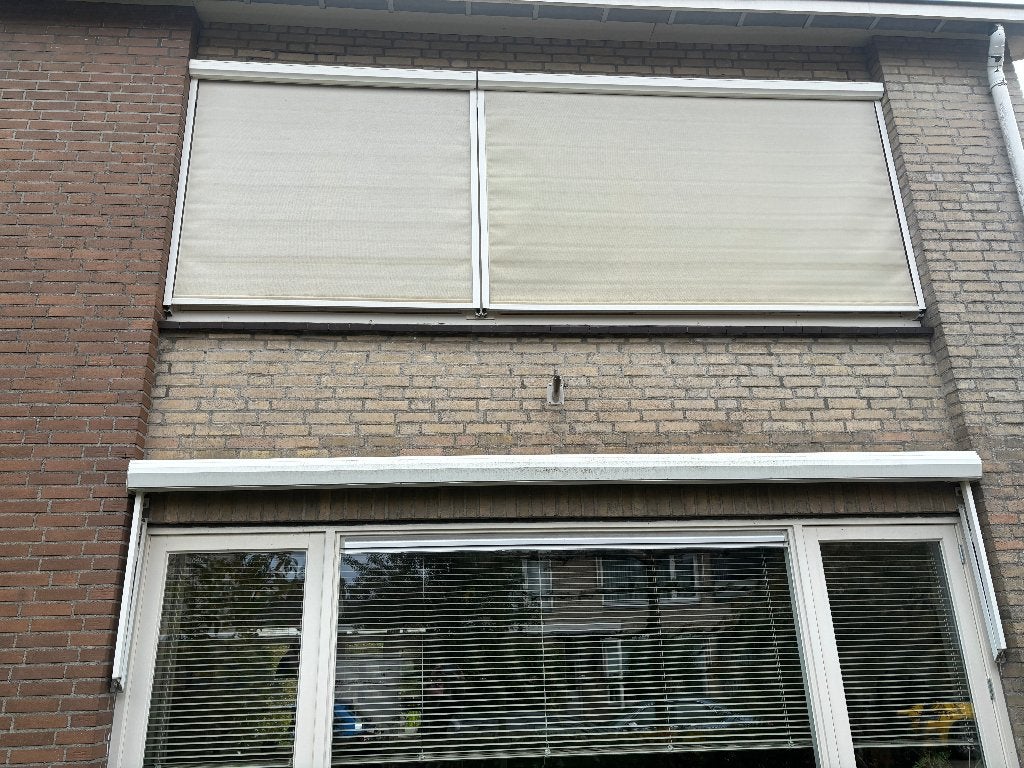 2 Elektrische Screens met App Bediening gratis, Tuin en Terras, Ophalen, Gebruikt, Elektrisch, 250 cm tot 450 cm
