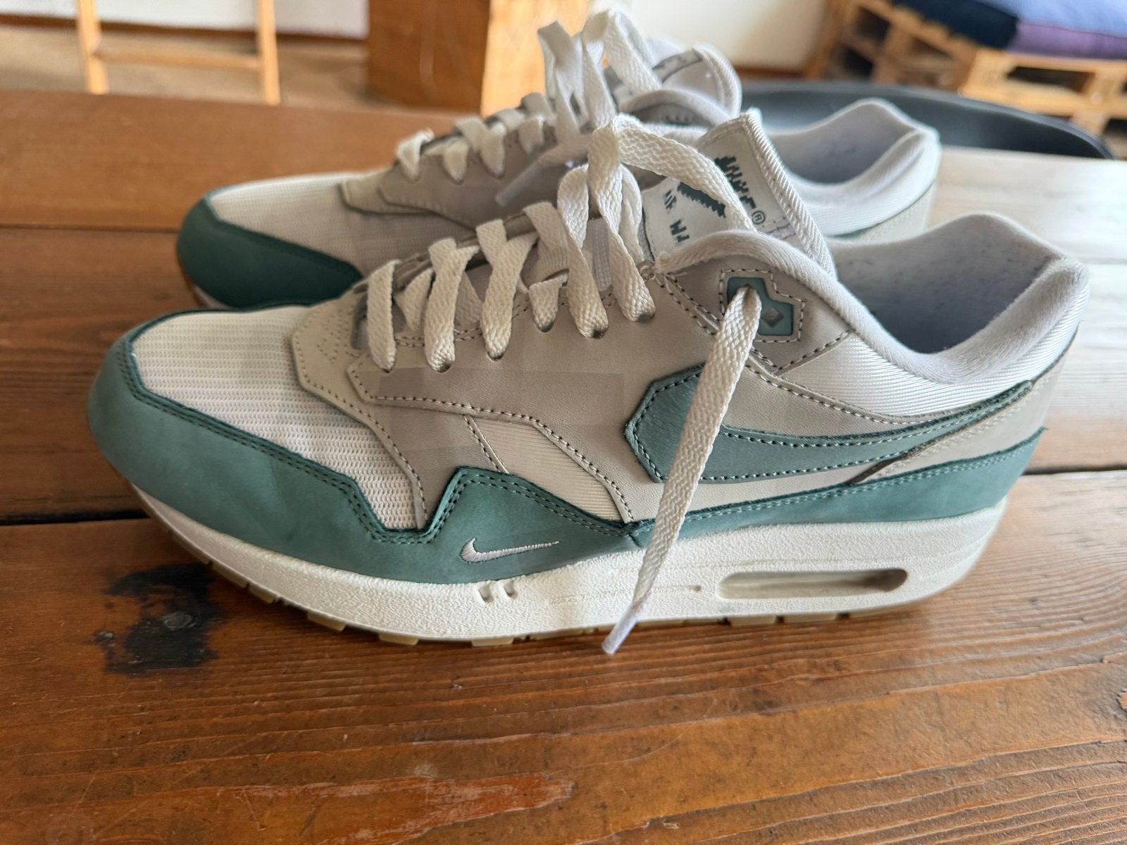 Nike Air Max 1 Low Poly Adventure Sneakers, Ophalen of Verzenden, Zo goed als nieuw, Overige kleuren, Sneakers of Gympen