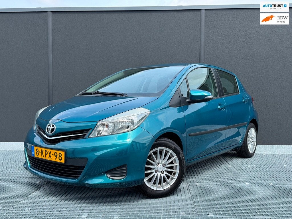 Toyota Yaris 1.3 VVT-i Aspiration | Automaat | Camera | Airc, Auto's, Toyota, Euro 5, Stof, Zwart, 4 cilinders