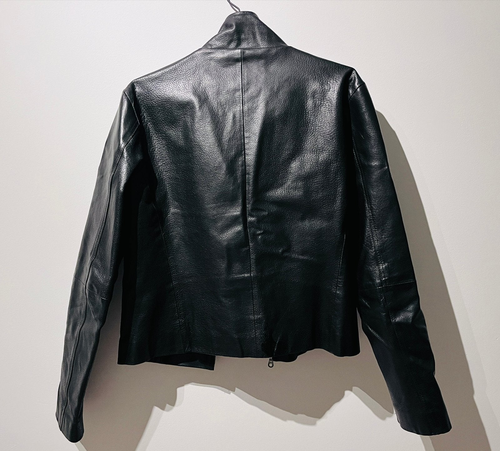 Only echt leren jasje, maat L (valt eerder als mt 40), kort, Kleding | Dames, Ophalen of Verzenden, Gedragen, Maat 38/40 (M), Zwart