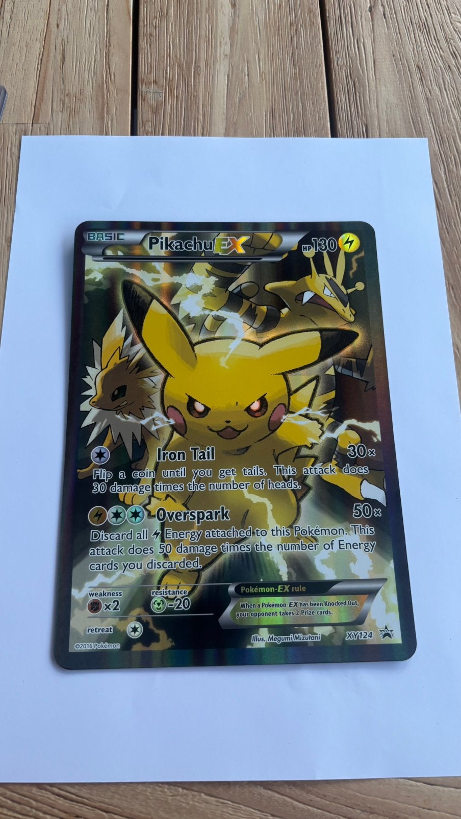 Pikachu EX XY124 Jumbo, Ophalen of Verzenden, Zo goed als nieuw
