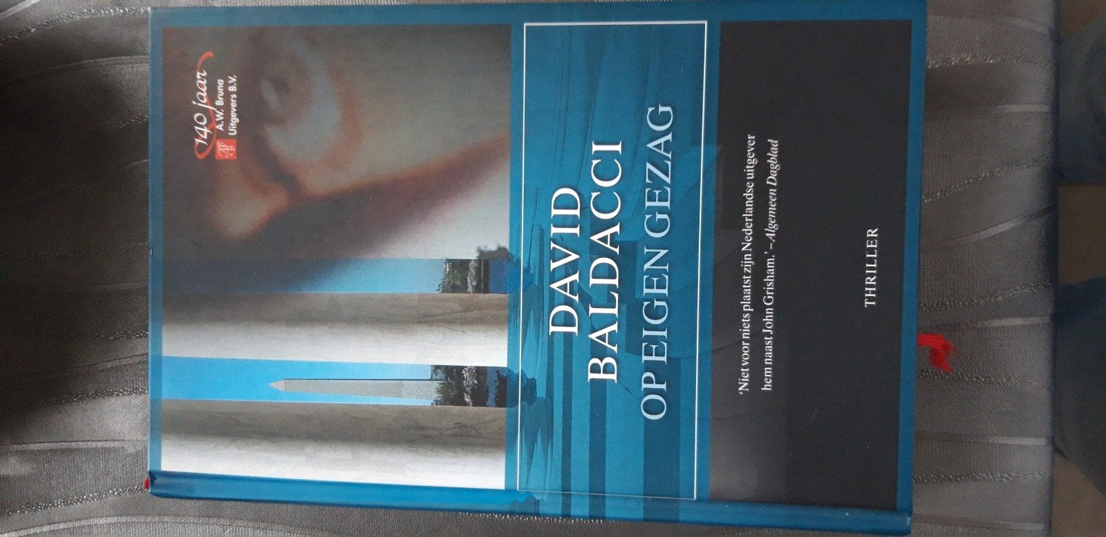 boek David Baldacci op eigen gezag, Boeken, Ophalen of Verzenden, Zo goed als nieuw