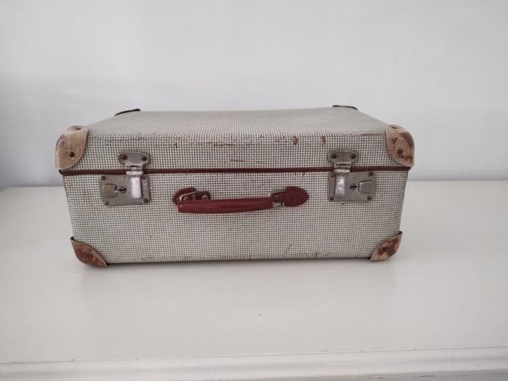 K767 VINTAGE jaren 50 koffer van geperst karton, Overige materialen, Gebruikt, Onbekend, Minder dan 50 cm