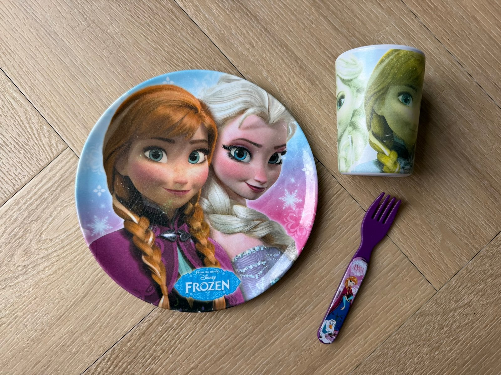 Frozen, disney, kinderservies (bord, beker en vork), Ophalen of Verzenden, Gebruikt