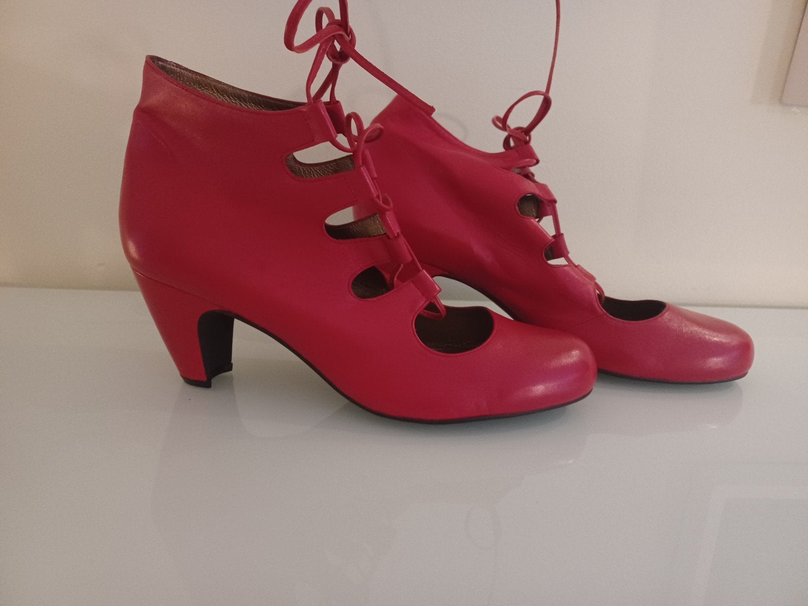 ZGAN Rode veter laarsjes mt 42, Kleding | Dames, Ophalen of Verzenden, Zo goed als nieuw, Rood