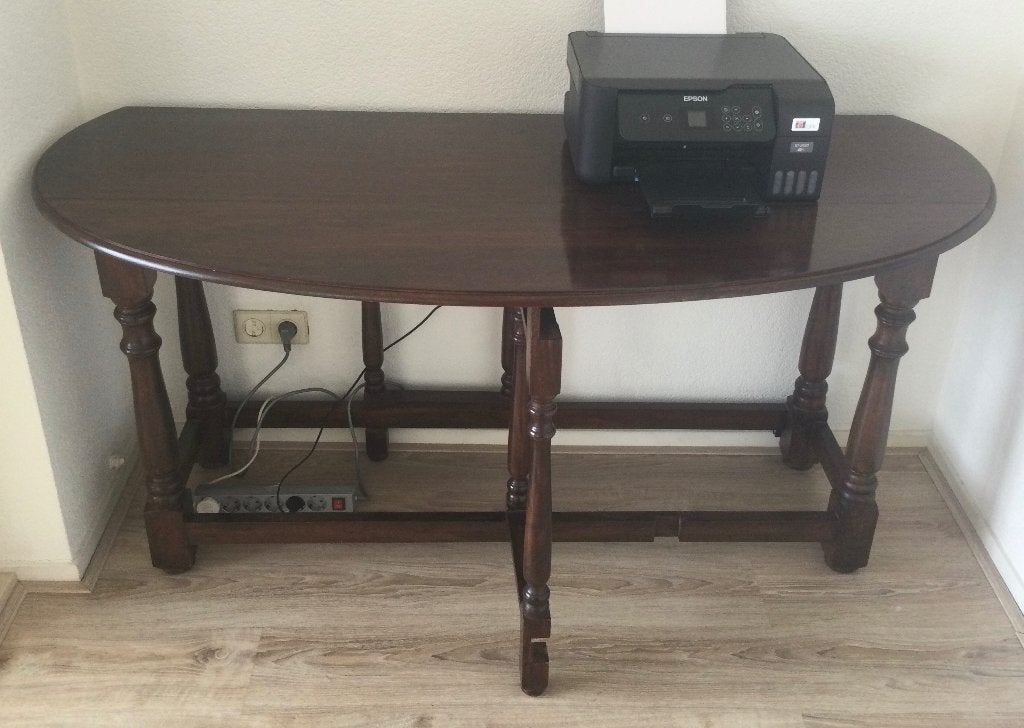 Alles moet weg Hangoor tafel, eettafel, bijzettafel, Ophalen