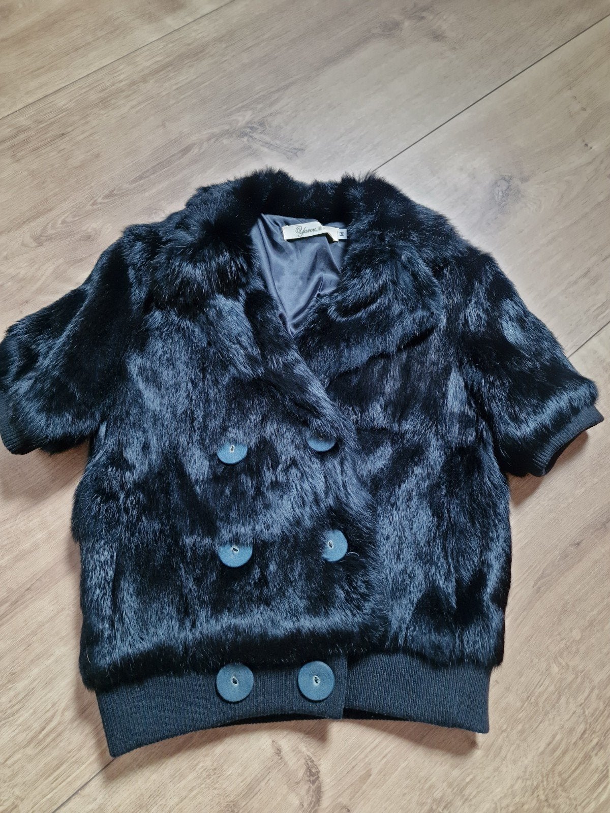 Yarou Zwart bont jasje Maat M, Kleding | Dames, Maat 38/40 (M), Zwart, Ophalen of Verzenden, Zo goed als nieuw