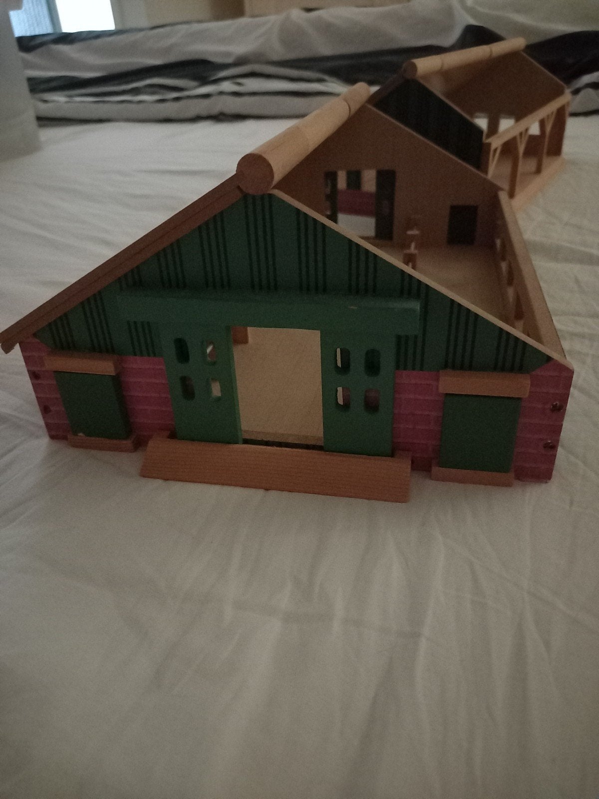 Te koop: stal(len), Kinderen en Baby's, Speelgoed | Houten speelgoed, Ophalen of Verzenden, Zo goed als nieuw