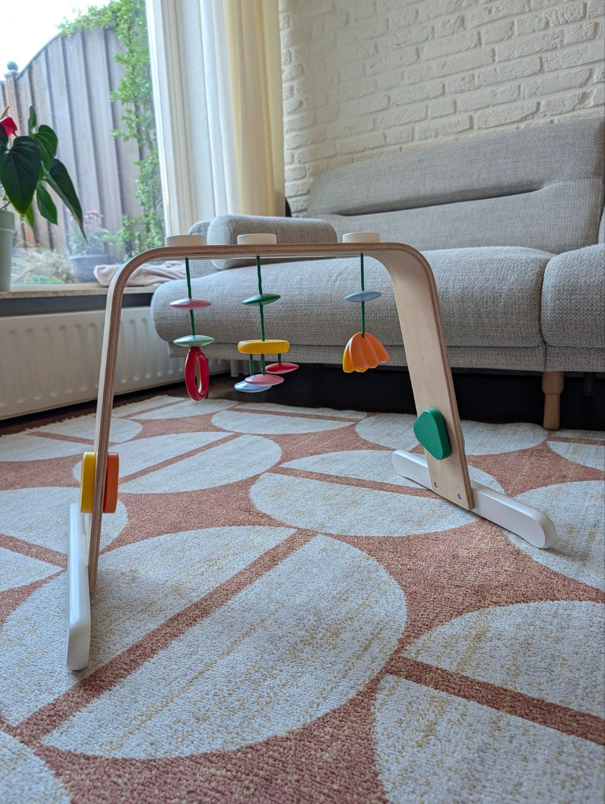 Ikea houten babygym met kleurrijk speelgoed, Kinderen en Baby's, Speelgoed | Babyspeelgoed, Ophalen, Gebruikt, Babygym