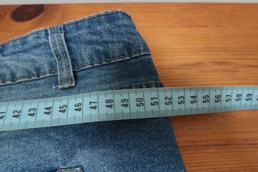spijkershort met kant xxl, Ophalen of Verzenden, Zo goed als nieuw, Blauw, Broek of Spijkerbroek