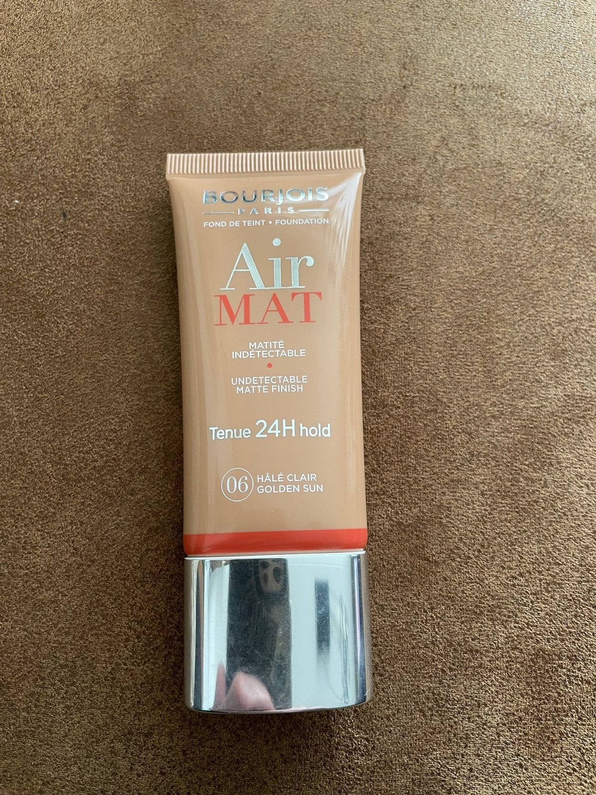 Bourjois Air Mat Foundation - 06 Hâlé Clair Golden Sun, Ophalen, Gebruikt, Bruin, Gehele gezicht