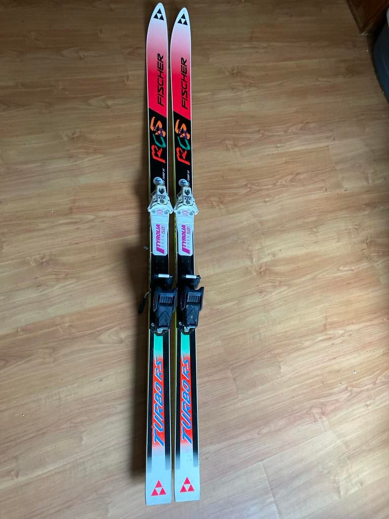 Fischer Ski's met Tyrolia bindingen en skistokken, Ophalen, 160 tot 180 cm, Skiën, Ski's