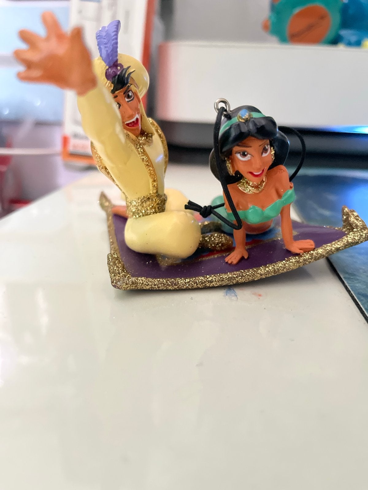 Disney Aladdin en Jasmine op Vliegend Tapijt Ornament, Ophalen of Verzenden, Gebruikt