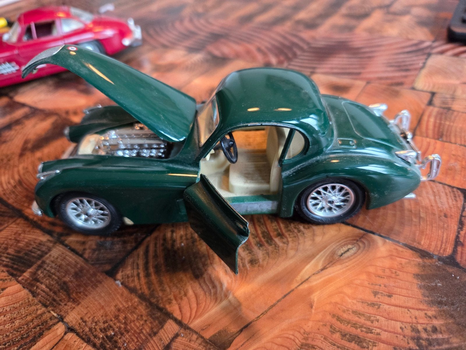Burago Jaguar XK 120 (1948) modelauto - Groen, Ophalen of Verzenden, Gebruikt, Auto, Overige merken