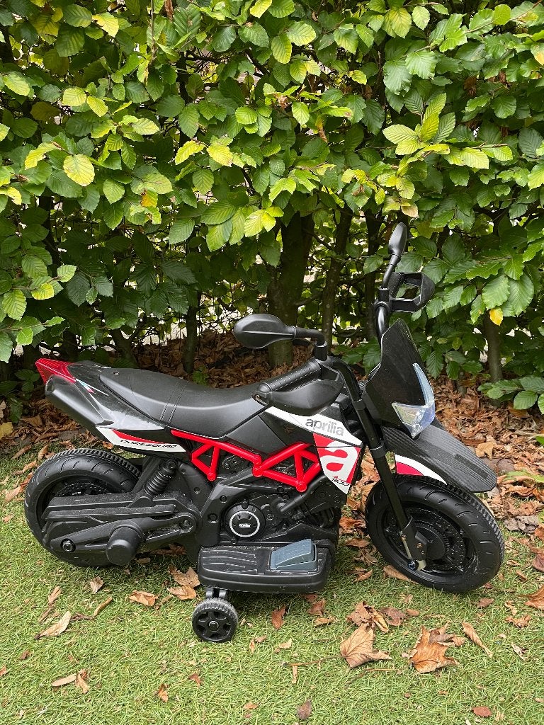 ️ Aprilia Dorsoduro 900 Kindermotor – Goede staat!, Kinderen en Baby's, Zo goed als nieuw