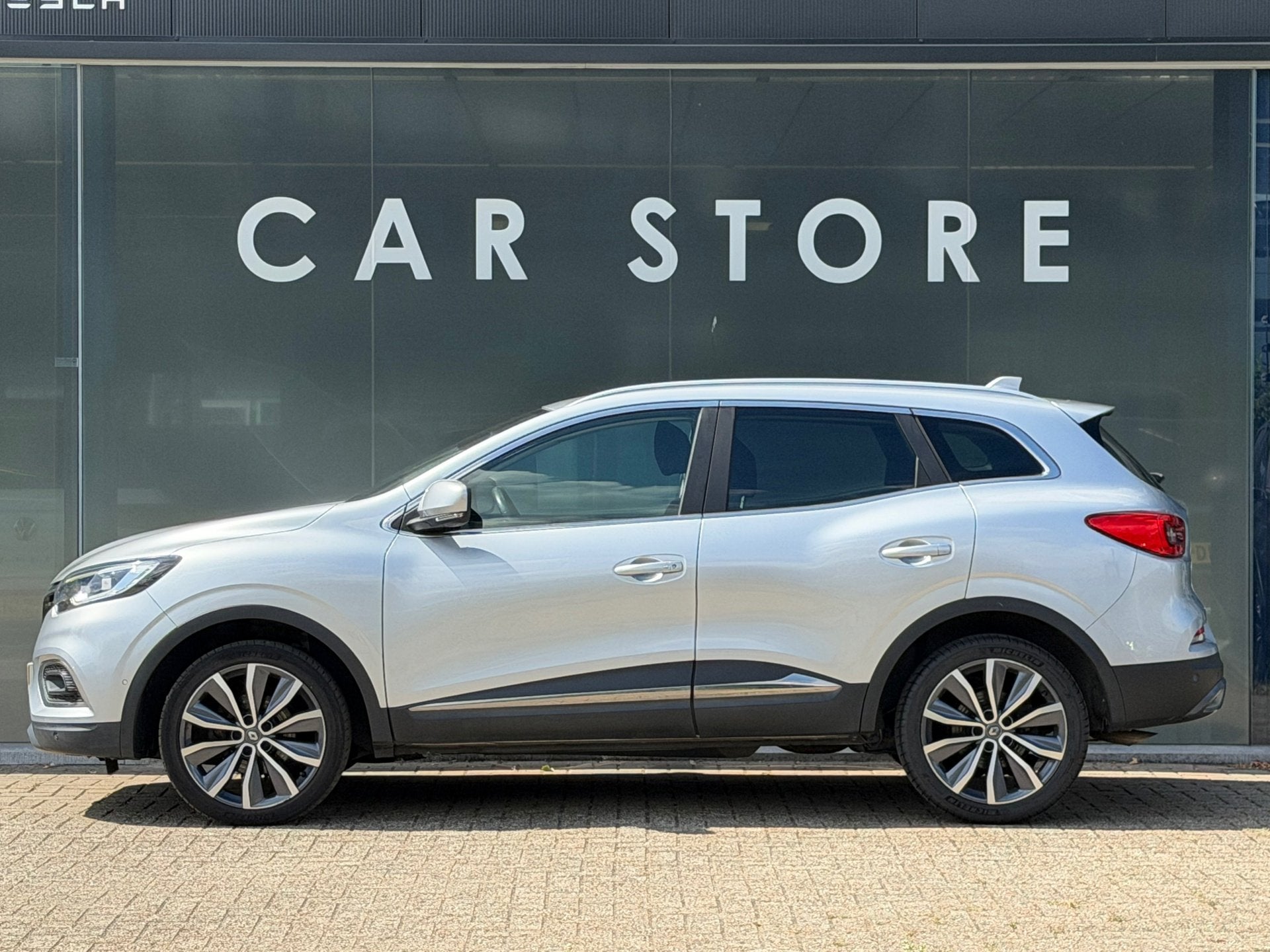 Renault Kadjar 1.3 TCe Intens LED / VOLLEER / CAMERA, Auto's, Voorwielaandrijving, Kadjar, Gebruikt, 4 cilinders