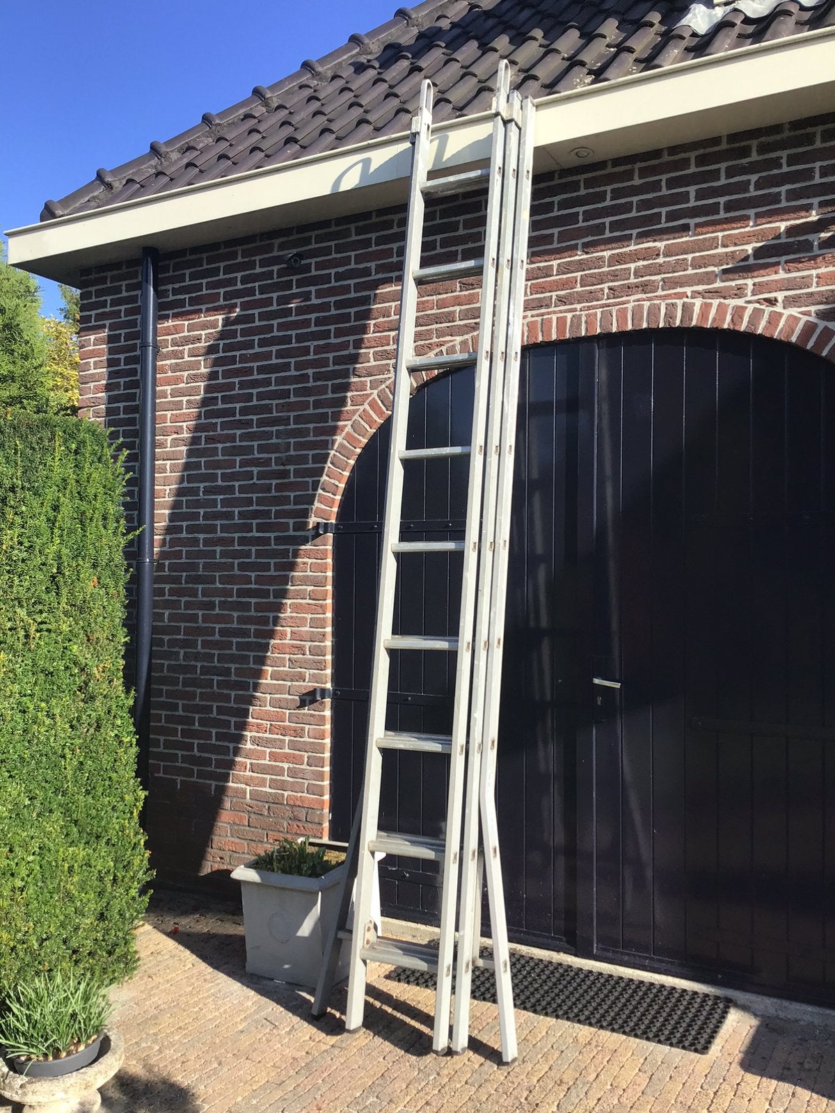 Professionele 3delige aluminium ladder 3x9 sporten, Ophalen, Zo goed als nieuw, 4 meter of meer