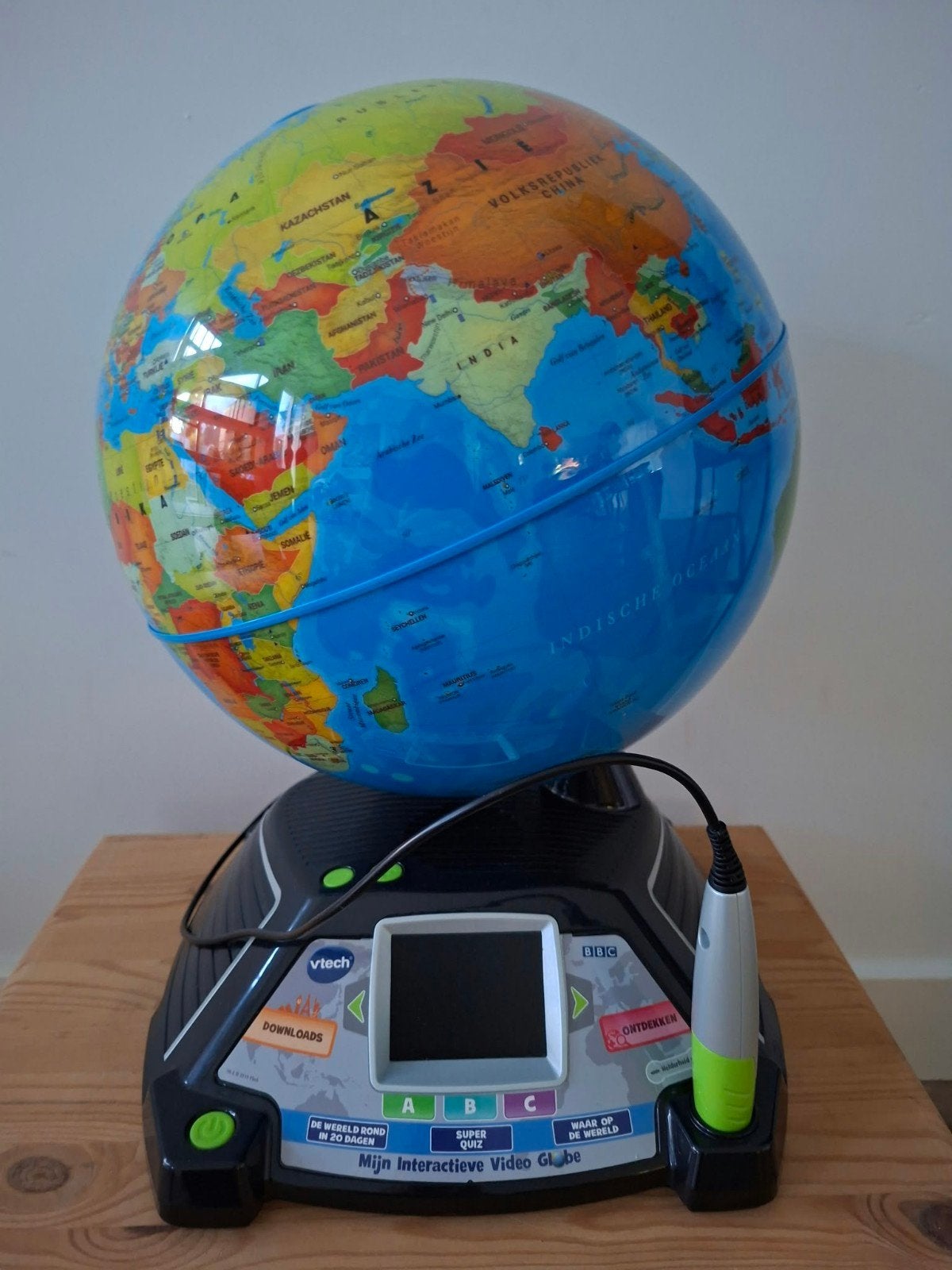 VTech Interactieve Video Globe  in Zeer Goede Staat, Kinderen en Baby's, Speelgoed | Educatief en Creatief, Ophalen of Verzenden