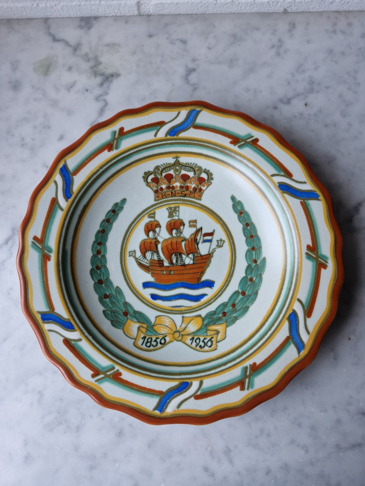 Bord Koninklijke Plateelbakkerij "Zuid-Holland" Gouda, Antiek en Kunst, Ophalen of Verzenden