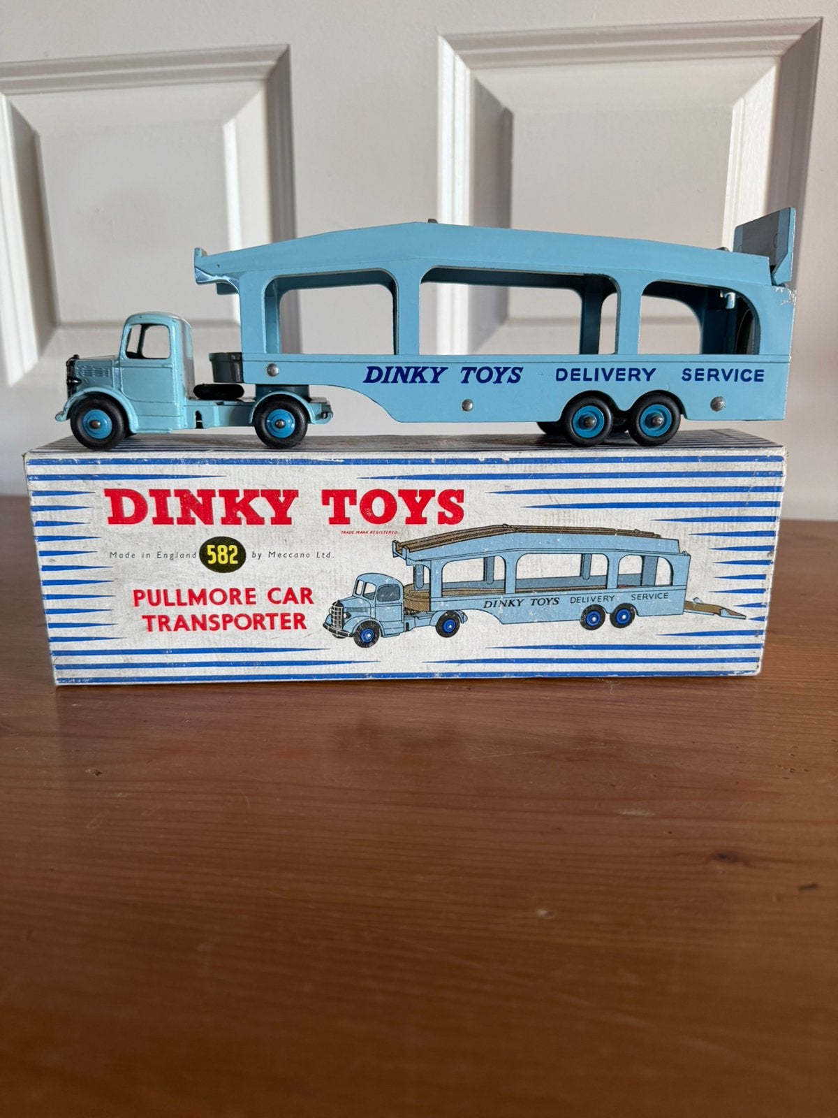 Dinky Toys 582 Pullmore – zeldzame SIX RIVET uitvoering, Ophalen of Verzenden, Zo goed als nieuw, Dinky Toys