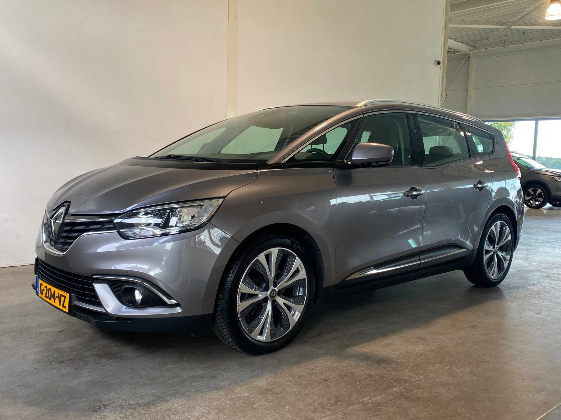 Renault Grand Scénic 1.3 TCe Limited 7 persoons, Voorwielaandrijving, Gebruikt, Euro 6, 1850 kg