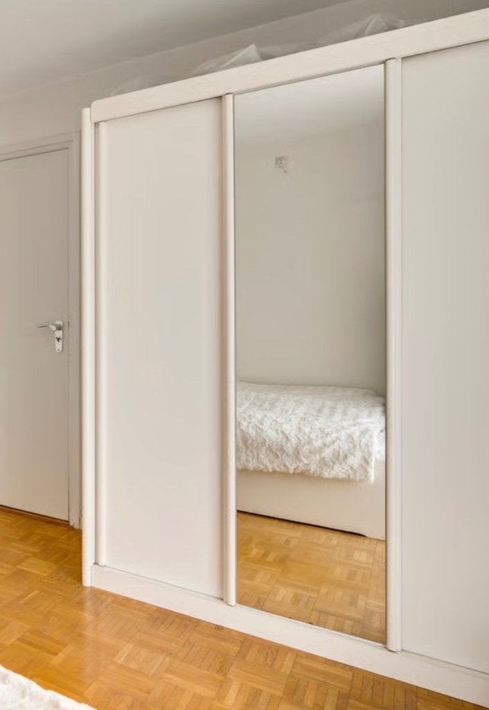 Kledingkast / kast met spiegel in prima staat, Huis en Inrichting, Kasten | Kledingkasten, Ophalen of Verzenden, Zo goed als nieuw