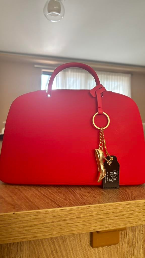 Bucket Popcorn red bag - The Devil Wears Prada 2, Ophalen of Verzenden, Zo goed als nieuw, Rood, Handtas
