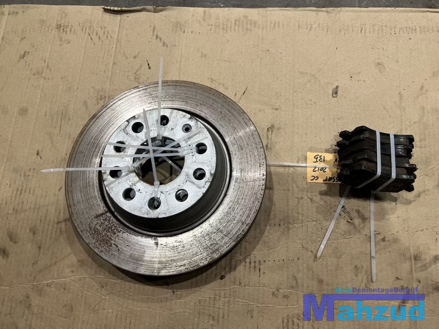 VW PASSAT CC 2.0 TDI Remschijven met remblokken achter 11-16, Gebruikt, Volkswagen, Volkswagen AG, Berliner Ring 2
38440  Wolfsburg, DE