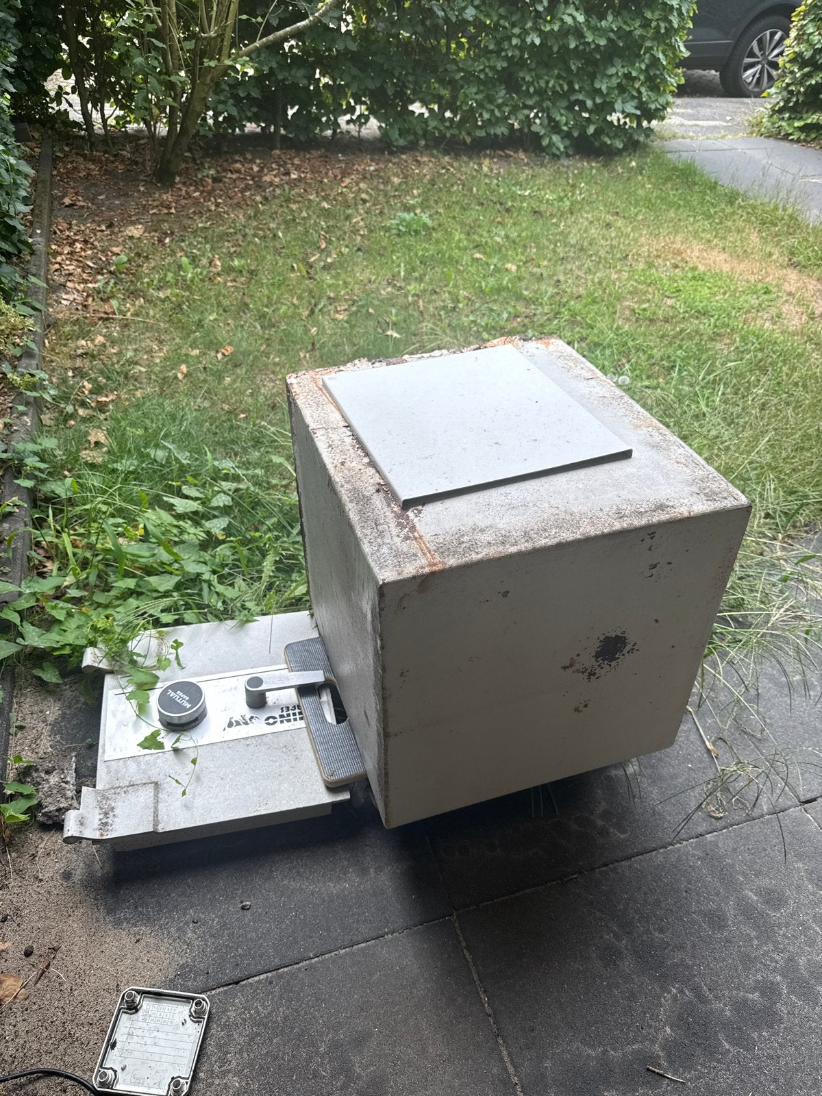 Oude kluis - Rhino Safes / Mutual Safes, Ophalen, Gebruikt, Brandkast