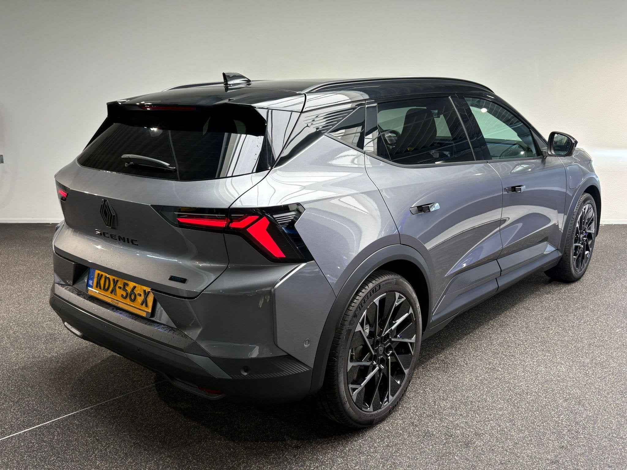 Renault Scenic E-Tech EV87 long range esprit Alpine | Demo |, Huisgarantie, Met garantie (alle), 40 min, Leder en Stof