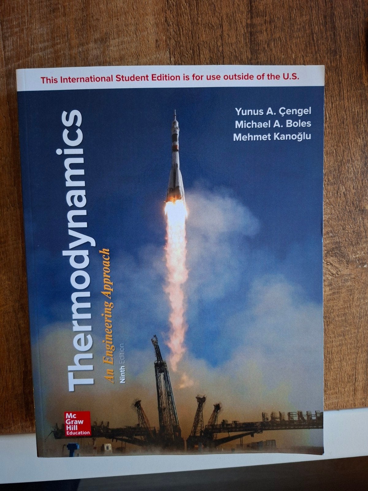 Thermodynamics: An Engineering Approach - 9e (Engels), Zo goed als nieuw, Yunus A. Çengel, Michael A. Boles, Mehmet Kanoğlu, Beta
