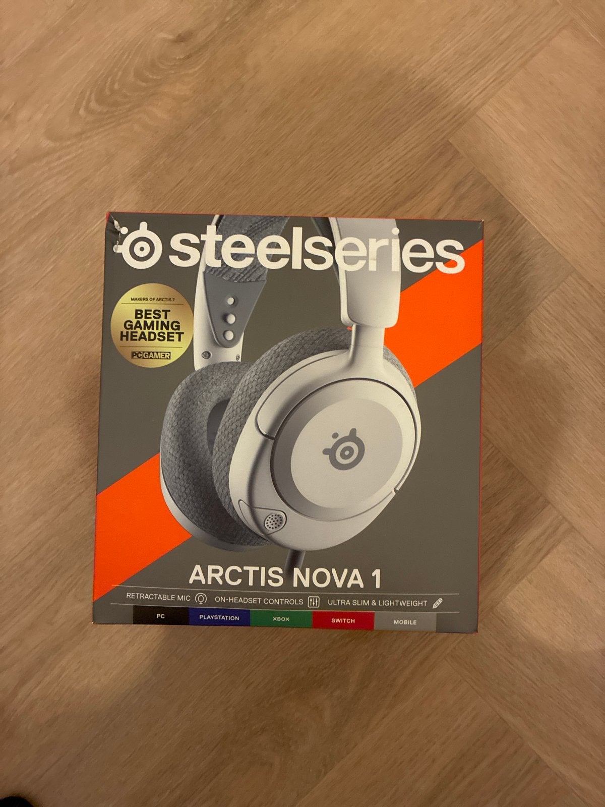 Steelseries Arctis Nova 1 Gaming Headset - Zo goed als nieuw, Computers en Software, Info@steelseries.com, Verzenden, Steelseries se
