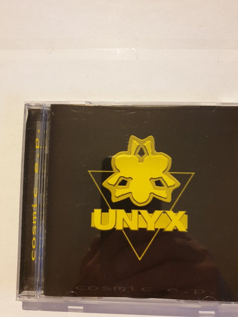 1026 unyx - cosmic, Verzenden, Zo goed als nieuw
