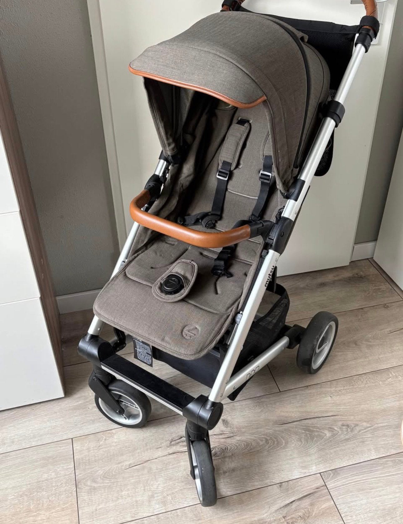 Mutsy nexo, Kinderen en Baby's, Buggy's, Ophalen, Zo goed als nieuw, Regenhoes