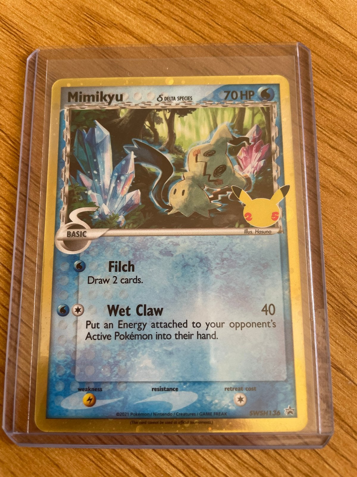 Mimikyu SWSH136 Celebrations Pokémon Kaart, Ophalen of Verzenden, Zo goed als nieuw, Losse kaart