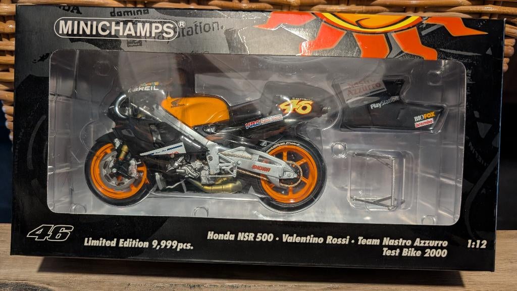 Valentino Rossi Minichamps Schaalmodellen 1:12, Ophalen of Verzenden, Zo goed als nieuw, 1:9 t/m 1:12, Motor