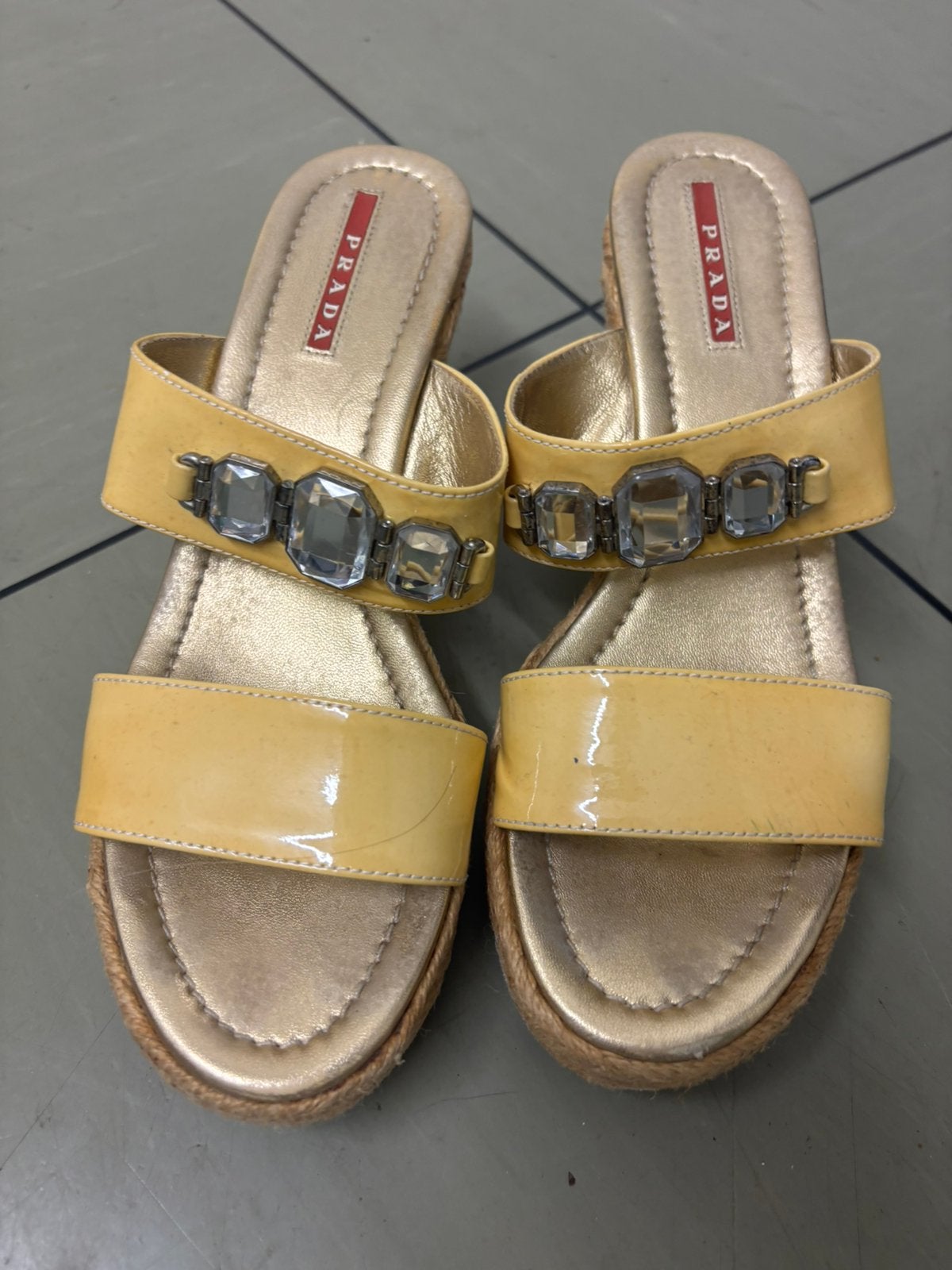 Prada sandalen, Ophalen of Verzenden, Zo goed als nieuw