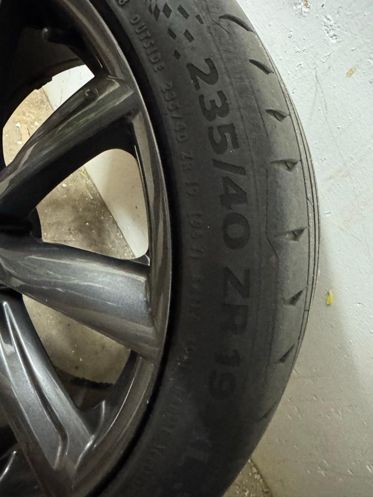 19 inch Monaco Wheels GP6 Antraciet met zomerbanden, Gebruikt, Banden en Velgen, 235 mm, Personenwagen