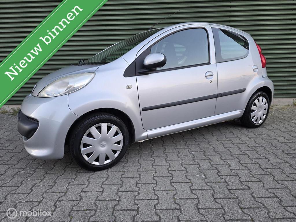 Peugeot 107 1.0-12V XS|Airco|Toerenteller|5Deurs|Elc-Pakket, Voorwielaandrijving, Stof, Gebruikt, Zwart