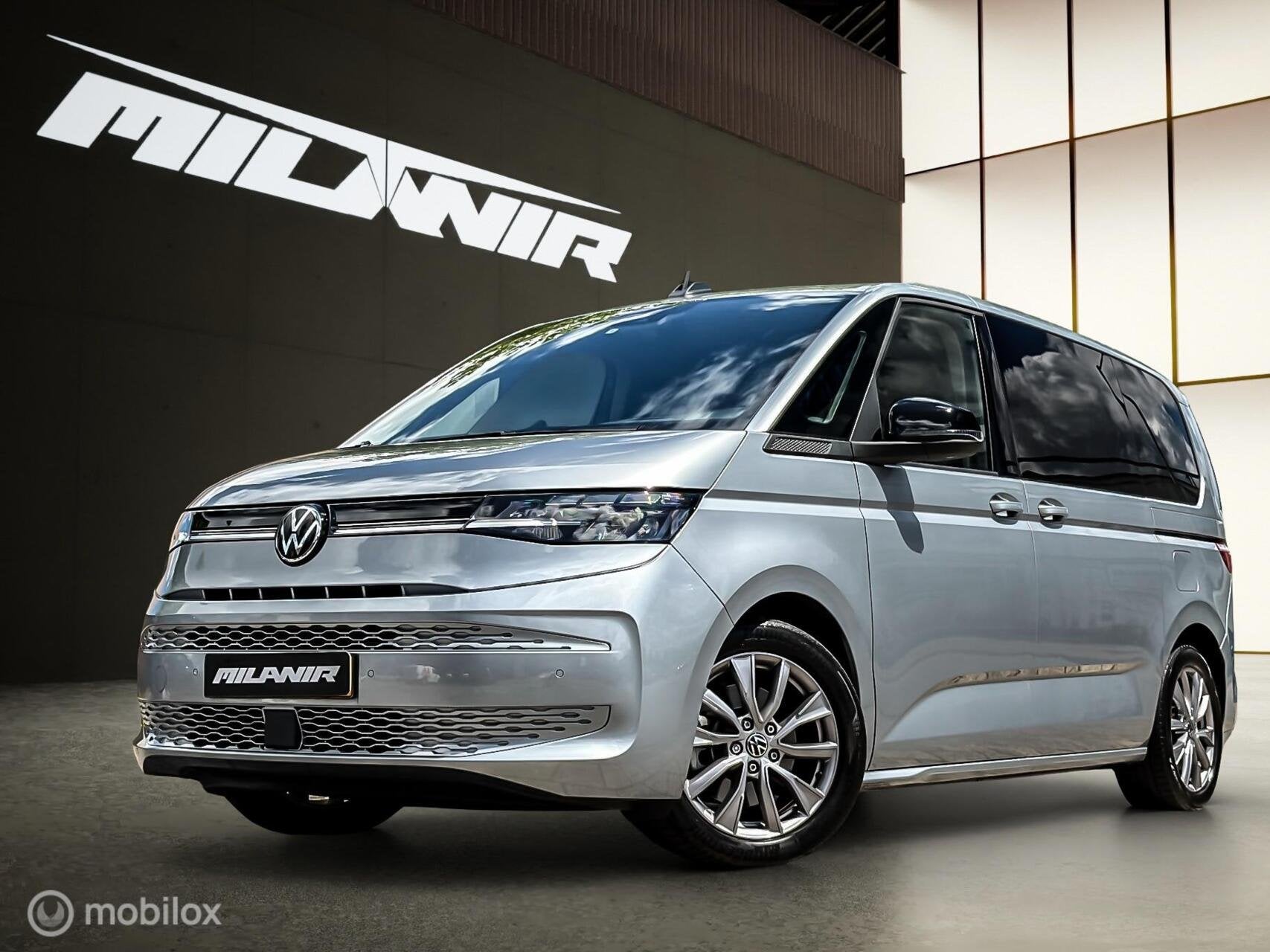 Volkswagen MULTIVAN 2.0 Benzine |Pano|Massage|VOL!, Automaat, Stof, Gebruikt, 1922 kg