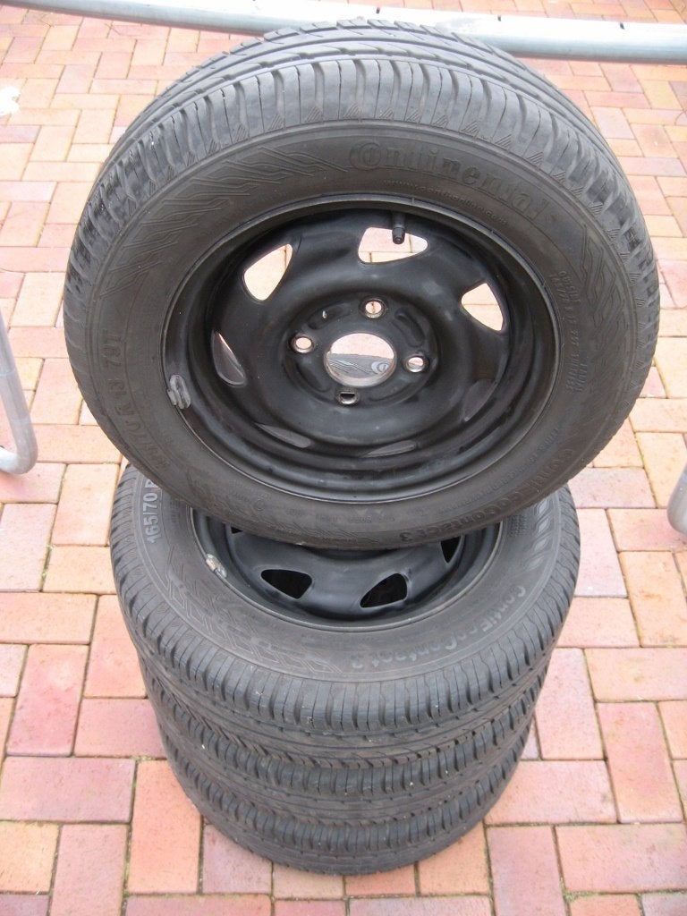 4 Zomerbanden op 4x108 13 inch velgen Ford Escort Mazda 121, Auto-onderdelen, Banden en Velgen, Ophalen, Gebruikt, 13 inch, Band(en)