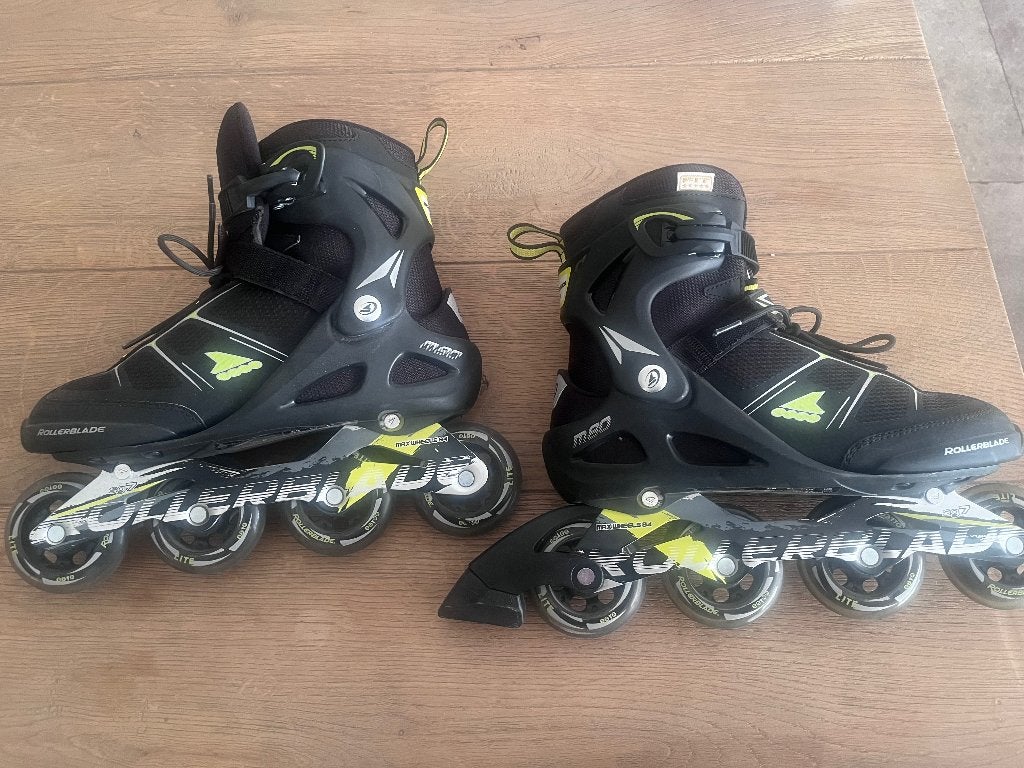 Rollerblade Skates Maat 44 + Complete Beschermset (Topstaat), Verstelbaar, Dames, Zo goed als nieuw, Inline skates 4 wielen