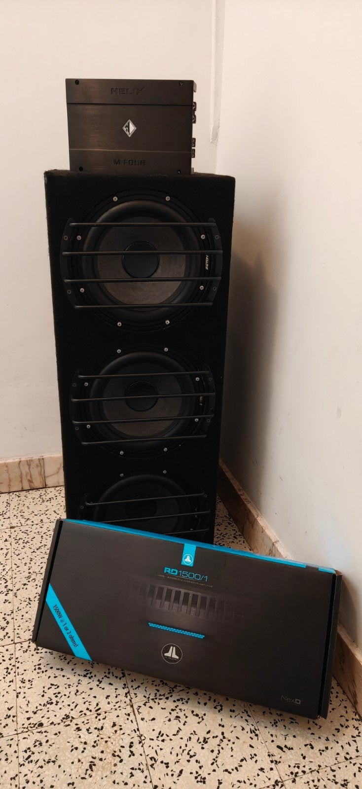 Subwoofer Eton Graphit 10 (1500 WRMS)
JL Audio, Helix M Four, Ophalen of Verzenden, 120 watt of meer, Overige merken