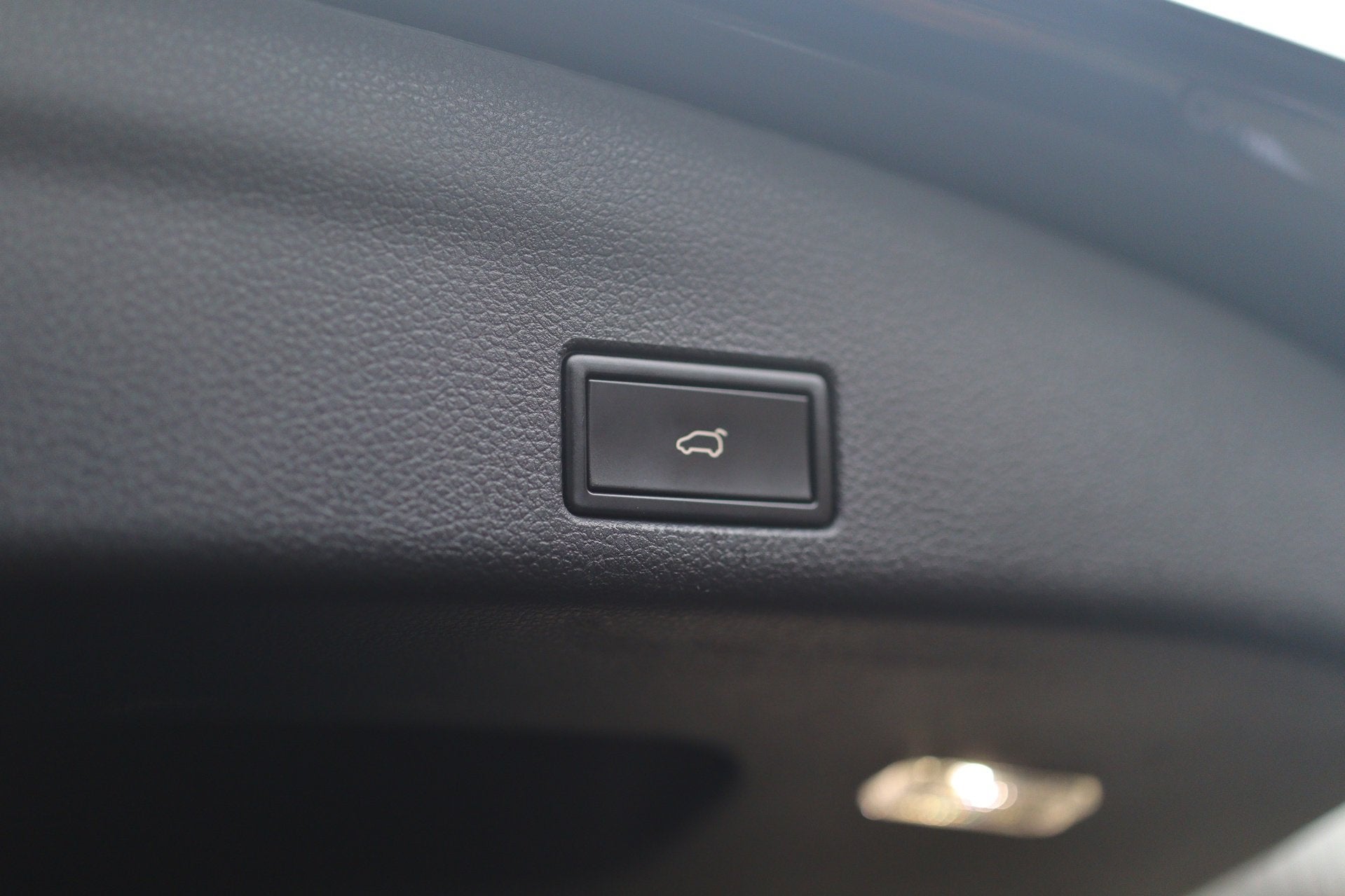 Foto 43 van Volkswagen SHARAN 1.4 TSI Exclusive Series 7 zits Full optio