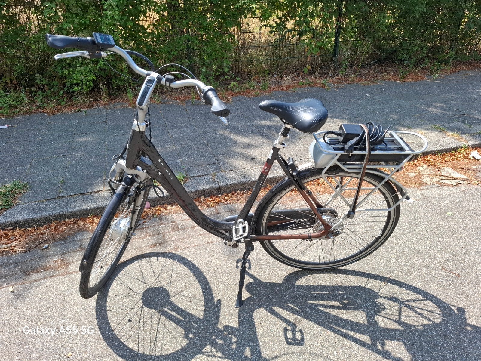 elektrische fiets sparta, Ophalen, Sparta, Zo goed als nieuw, 50 km per accu of meer